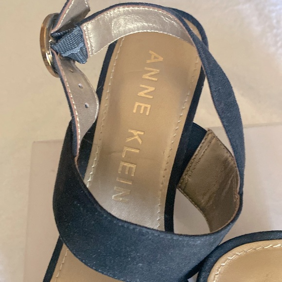 Anne Klein Black Suede-Like Block Heels Size 9 - Picture 3 of 6